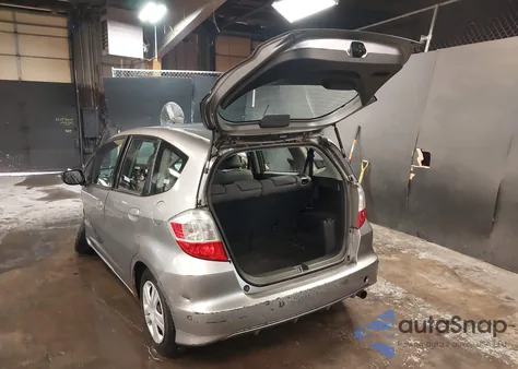 2009 Honda Fit z USA, uszkodzony, nr VIN JHMGE88219S015613